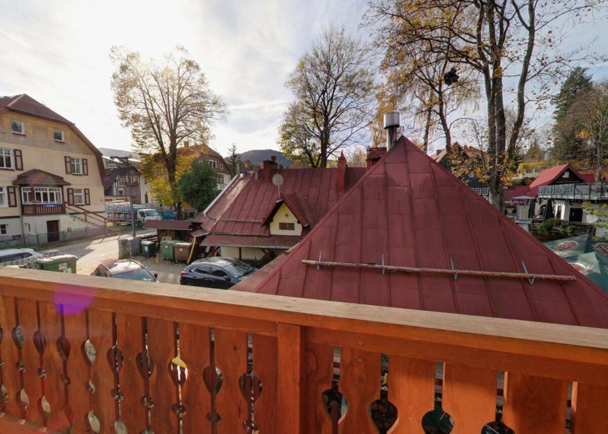 Dom Wypoczynkowy Topaz شكلارسكا بوريبا الغرفة الصورة